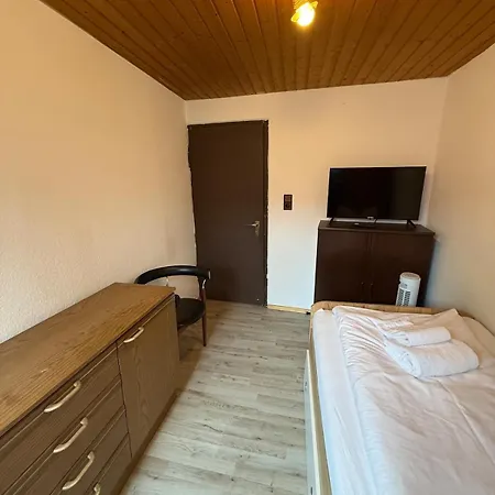 In 4 Schlafzimmer Mit Balkon * מרקטברייט